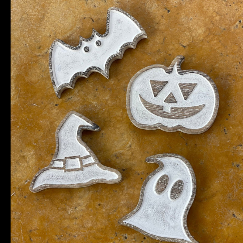 CA-5115 - Mini Hallo Carved Cutouts, Set of 4